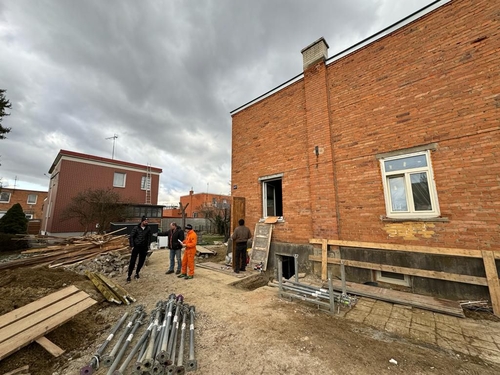 Rekonstrukce baťovského půldomku Rekonstrukce baťovského půldomku